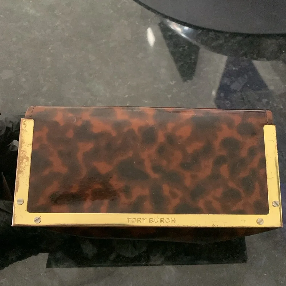 Bundle of 3 eyeglass/sunglass cases
2 TORY BURCH and 1 KATE SPADE case - Picture 5 of 14